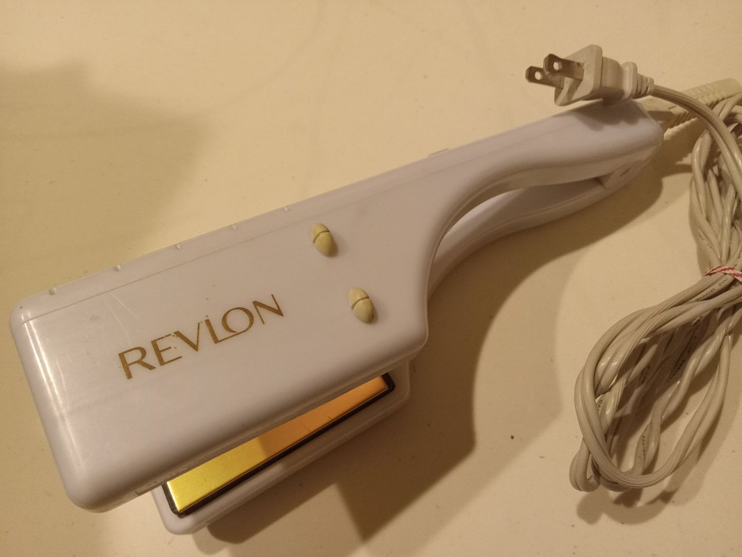 Classic Revlon Ceramic Hair Straightener Flat Iron, 3.5"x2" Pads, Adjustable Heat, USED