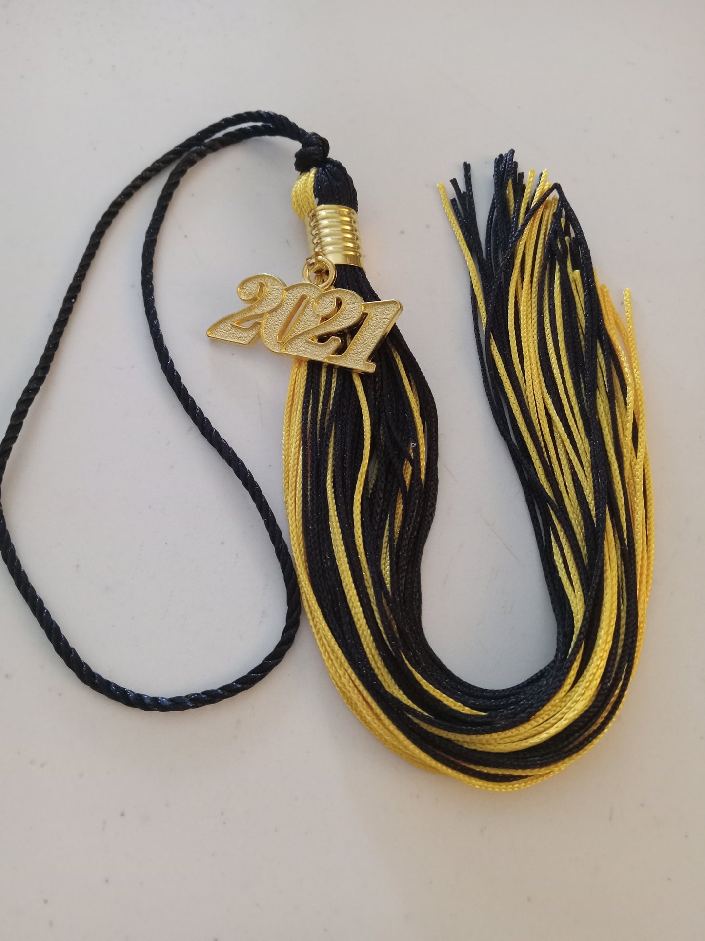 Class of 2021 Graduation Tassel Gold/Yellow & Black Colored, NEW