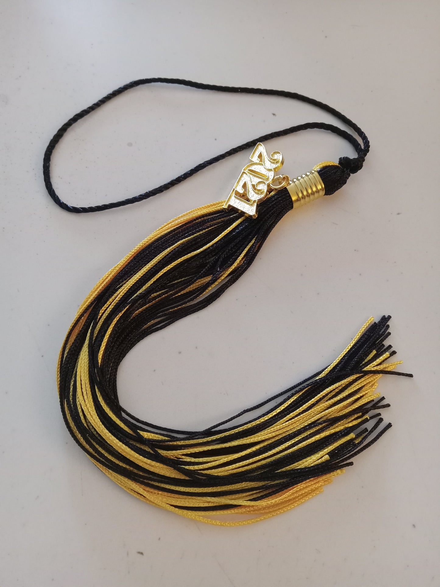 Class of 2021 Graduation Tassel Gold/Yellow & Black Colored, NEW