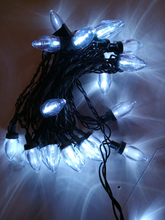 Christmas Lights, 25 LED C7 Lights, Cool White, Green Wire, Holiday/Wedding Lights, USED