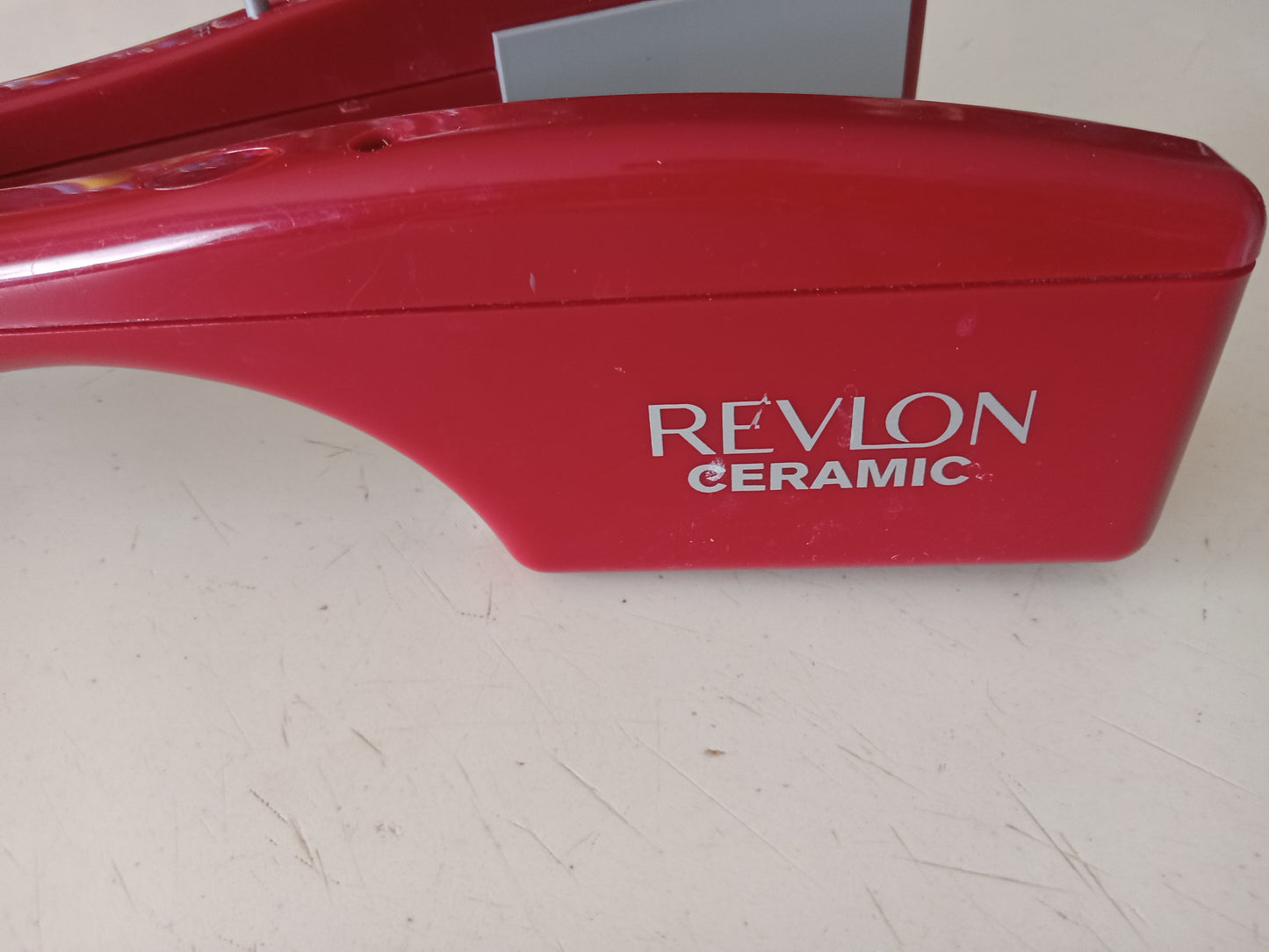 Classic Revlon Ceramic Hair Straightener Red, 2"x3" Pads USED