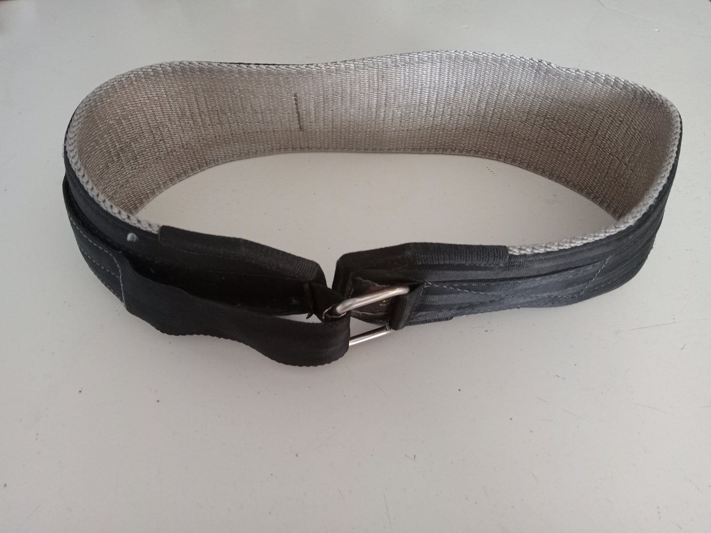 Super Belt Gold's Gym Adjustable Weight Training Belt Heavy Duty Canvas, Waist: 38"-48", USED